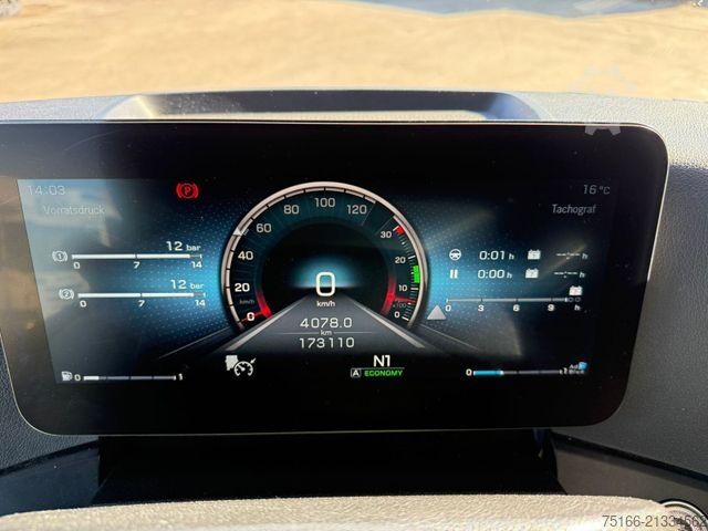 Beverage truck MERCEDES-BENZ ACTROS 2535 L Getränkekoffer 7,55 m LBW 2 T*LENK