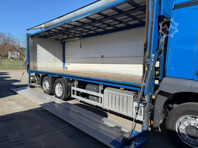 Beverage truck MERCEDES-BENZ ACTROS 2535 L Getränkekoffer 7,55 m LBW 2 T*LENK