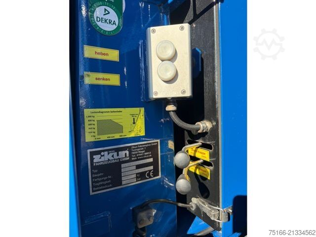 Beverage truck MERCEDES-BENZ ACTROS 2535 L Getränkekoffer 7,55 m LBW 2 T*LENK