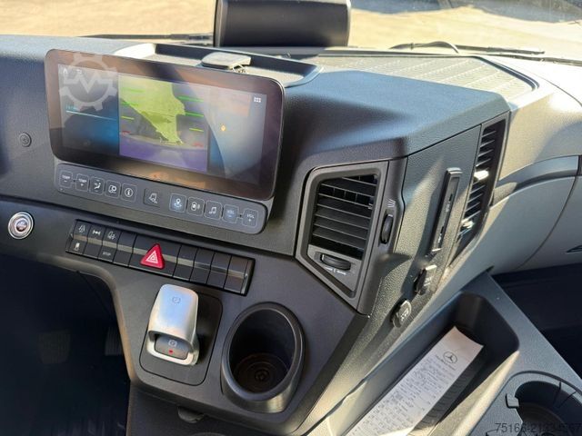 Flatbed truck MERCEDES-BENZ ACTROS 1832 L Pritsche/Plane 7,20 m LBW 1,5 T