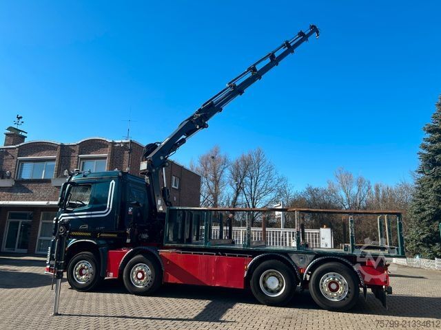 Truck mounted crane MERCEDES-BENZ 3253 + HIAB 302 Kran 8x2-4 HAD ALLRAD