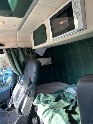 Truck mounted crane MERCEDES-BENZ 3253 + HIAB 302 Kran 8x2-4 HAD ALLRAD