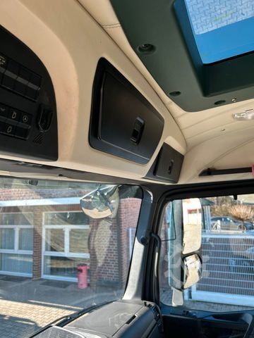 Truck mounted crane MERCEDES-BENZ 3253 + HIAB 302 Kran 8x2-4 HAD ALLRAD