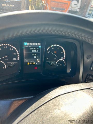 Truck mounted crane MERCEDES-BENZ 3253 + HIAB 302 Kran 8x2-4 HAD ALLRAD