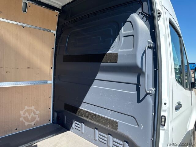 Panel van MERCEDES-BENZ Sprinter 317 CDI KA/L2H2/3665/MBUX/NAVI/AUTOMATI