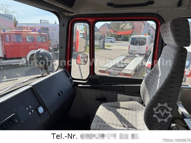 Vacuum tank truck MAN 12.232 4x4 Firefighter Tank 1200l orig 19tkm