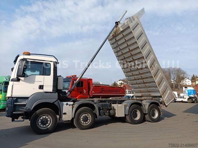 Tipper truck MAN TGS 41.480 / 8x6 / Manual / full Steel / Mulde