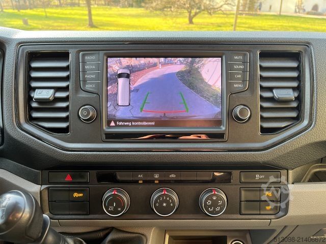 Minibus VOLKSWAGEN CRAFTER 2,0 TDI 9 SITZER KAMERA AHK KLIMA RAMPE