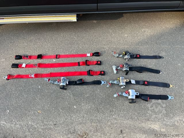 Minibus VOLKSWAGEN CRAFTER 2,0 TDI 9 SITZER KAMERA AHK KLIMA RAMPE