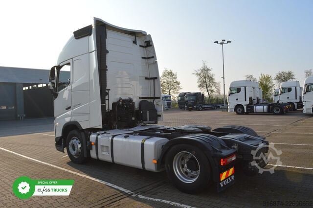 Standard tractor unit VOLVO FH 500 Globetrotter XL Varios