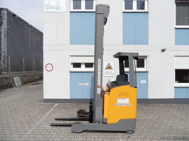 Schubmaststapler Jungheinrich ETV 216 - 9,02 m Triplex - Efficiency-Paket