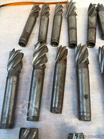 Roughing cutter - Finishing cutter  