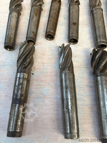Roughing cutter - Finishing cutter  