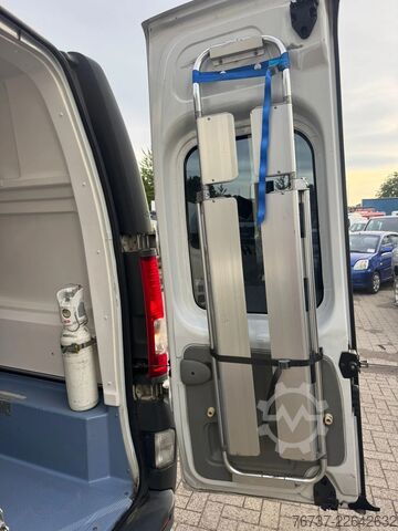 Rettungswagen Renault Trafic **BELGIAN ORIGINE-AIRCO**