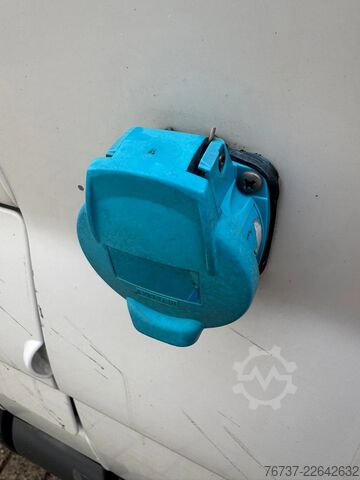 Rettungswagen Renault Trafic **BELGIAN ORIGINE-AIRCO**