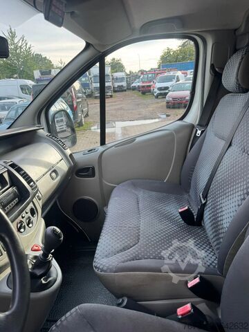 Ambulance Renault Trafic **BELGIAN ORIGINE-AIRCO**