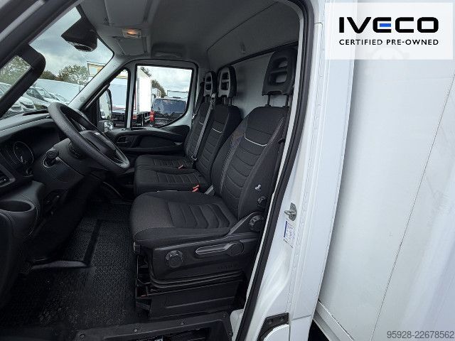 Transporter mit Koffer IVECO 70C18HA8/P