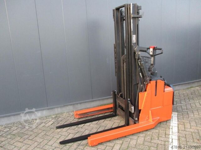 Hochhubwagen TOYOTA RWE120