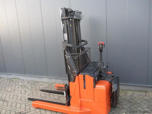 Hochhubwagen TOYOTA RWE120