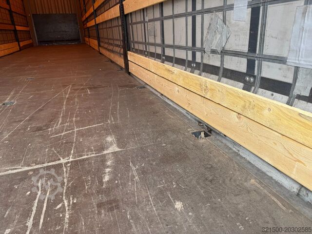 Sliding tarpaulins Krone SD Schuifzeil -Dak / SAF-Disc / APK 10-2026!