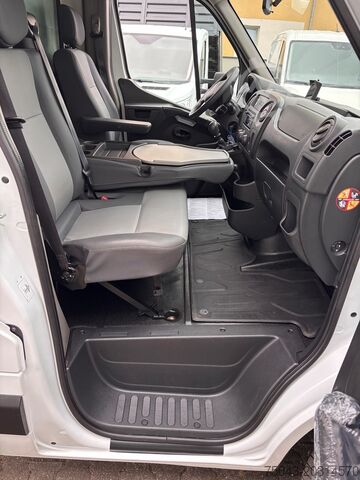Transporter with flatbed & tarpaulin Renault Master 3,5T Plane*Allrad*Klima*1.Hand*