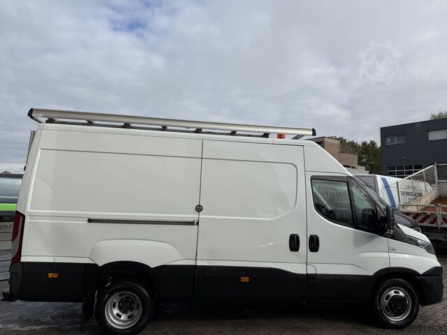 Van with high roof Iveco daily 40C15 L2H2 Airco