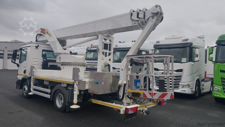 Lkw-Arbeitsbühne MAN TGL 8.190 BB Palfinger P 300 KS