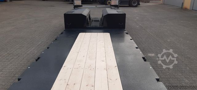 Low loader semitrailer DOLL T2P-S3FS21
