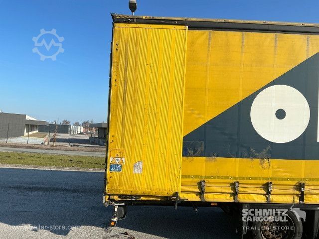 Auflieger mit Pritsche & Plane Schmitz Cargobull Curtainsider Mega