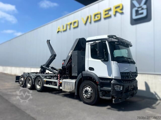 Kranwagen Mercedes-Benz Arocs 3240 *8x4*Luchtvering A verst*Containersy...