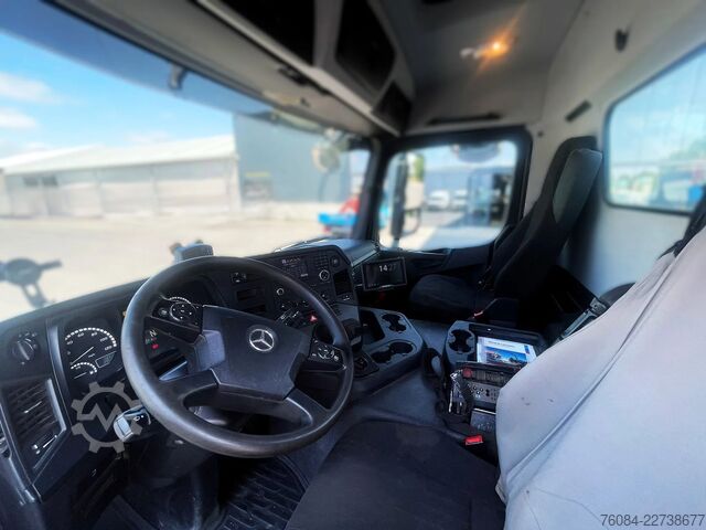 Kranwagen Mercedes-Benz Arocs 3240 *8x4*Luchtvering A verst*Containersy...