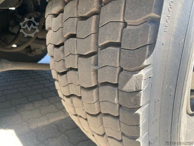 Garbage truck Iveco Stralis 330 6x2 EEV Faun SidePress