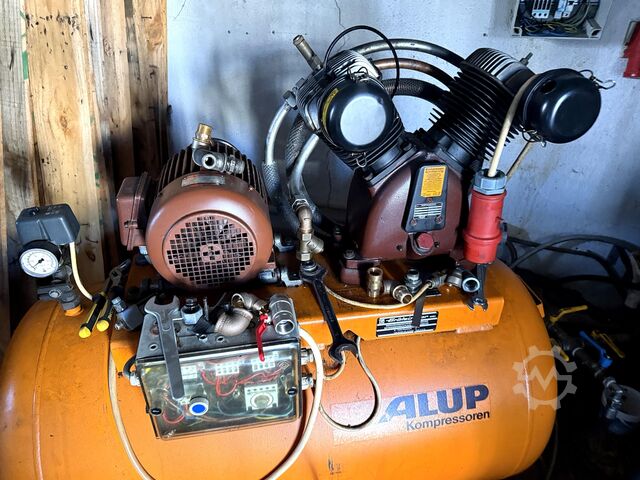 Maschinenzubehör Machine Accesories