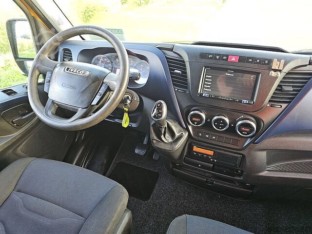 High-roof van IVECO DAILY 35C16 DL AUT. L2H2