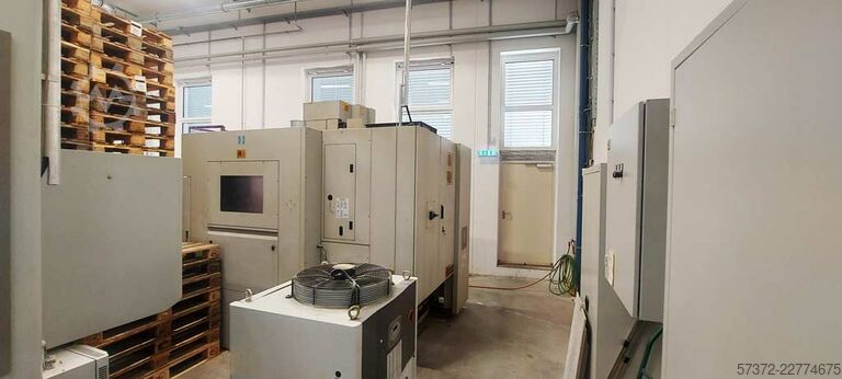 Vertikales Bearbeitungszentrum Bridgeport XR 1000
