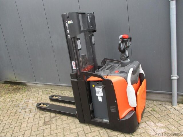 Hochhubwagen BT SPE200D