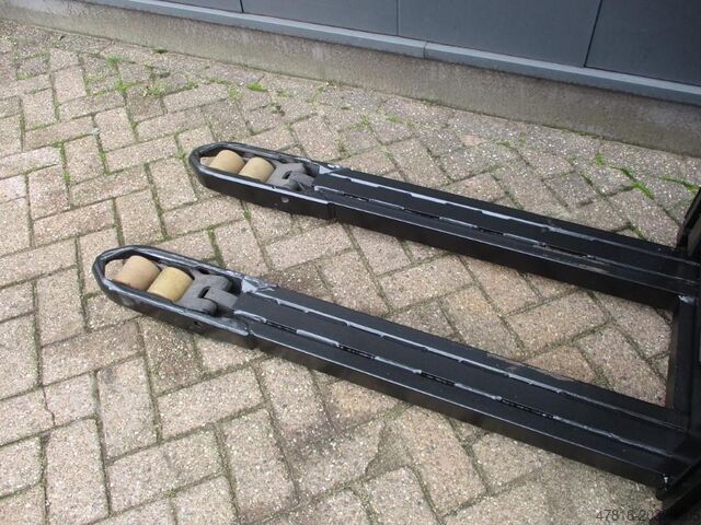 Hochhubwagen BT SPE200D