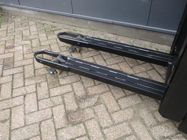 High lifting pallet truck BT SPE200D