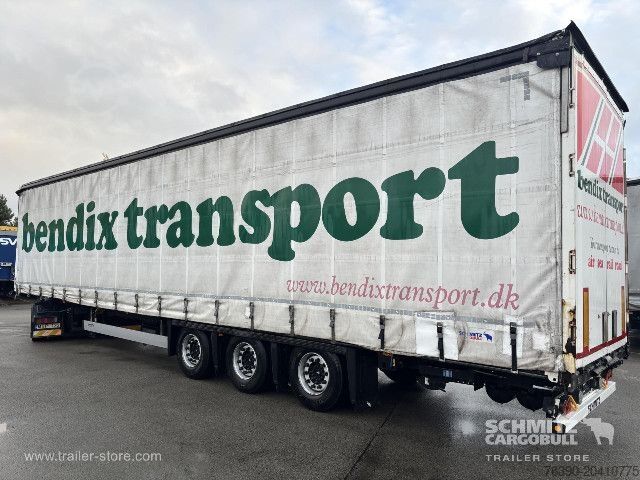 Auflieger mit Pritsche & Plane Schmitz Cargobull Semitrailer Curtainsider Mega