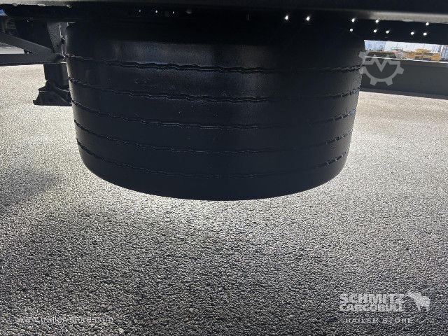 Auflieger mit Pritsche & Plane Schmitz Cargobull Semitrailer Curtainsider Mega