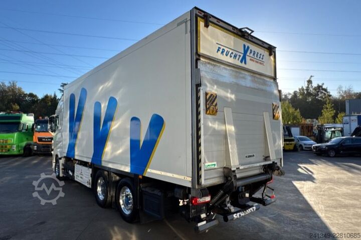 Refrigerated truck VOLVO FH-460 6x2 Mitsubishi Frigo