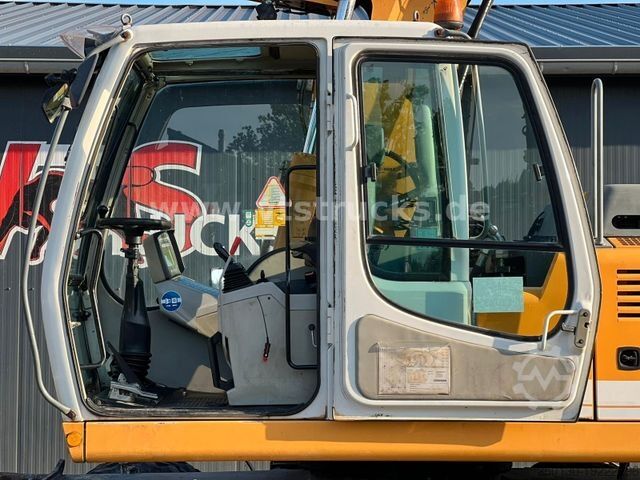 Mobile excavator LIEBHERR A900 C Litronic Mobilbagger flöffel