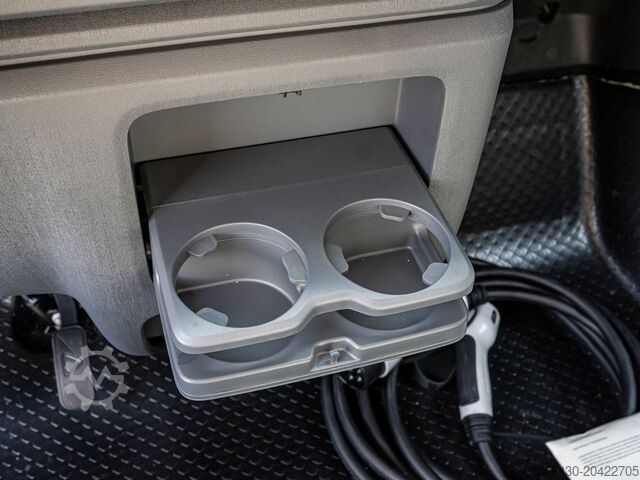 Kastenwagen Maxus eDELIVER 5 KA L1H1 64 kW/h Klima 360° LED PDC