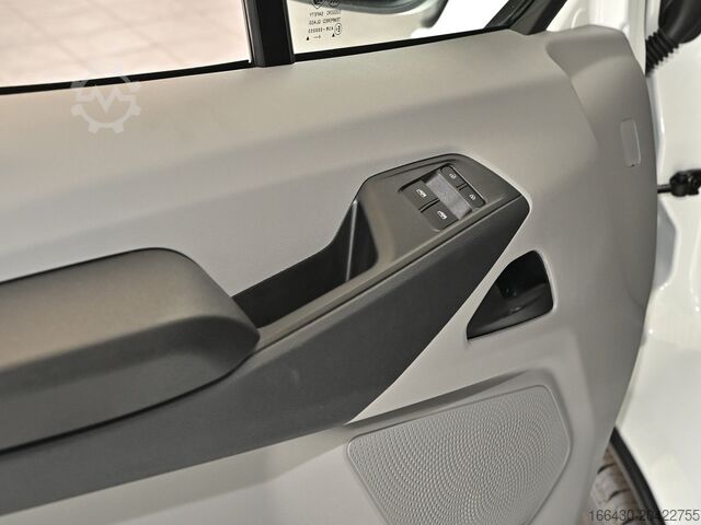 Minibus Maxus DELIVER 9