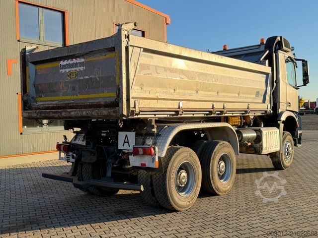 Kipper LKW MERCEDES-BENZ AROCS 3345 6x6 Euro 6 Kipper mit Bordmatik