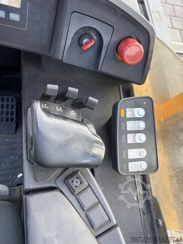 Four-way reachtrucks Jungheinrich ETV-Q20