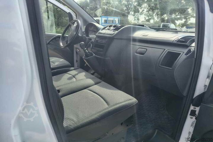 Panel van Mercedes-Benz 220 110 CDI