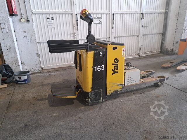 Gabelhubwagen mit Plattform No 02 Yale M Yale MP 20 X
