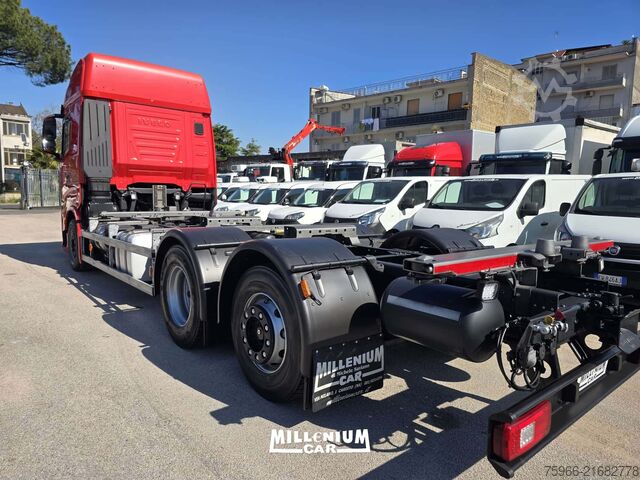 Truck chassis Iveco SWAY 480 MOTRICE 3 ASSI 12/2021