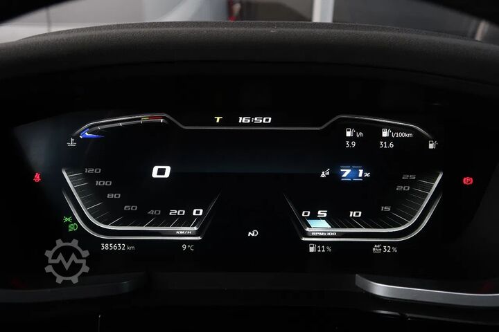 Standard-SZM DAF XF 480 NEW/ RETARDER/ 2X TANK/ ACC